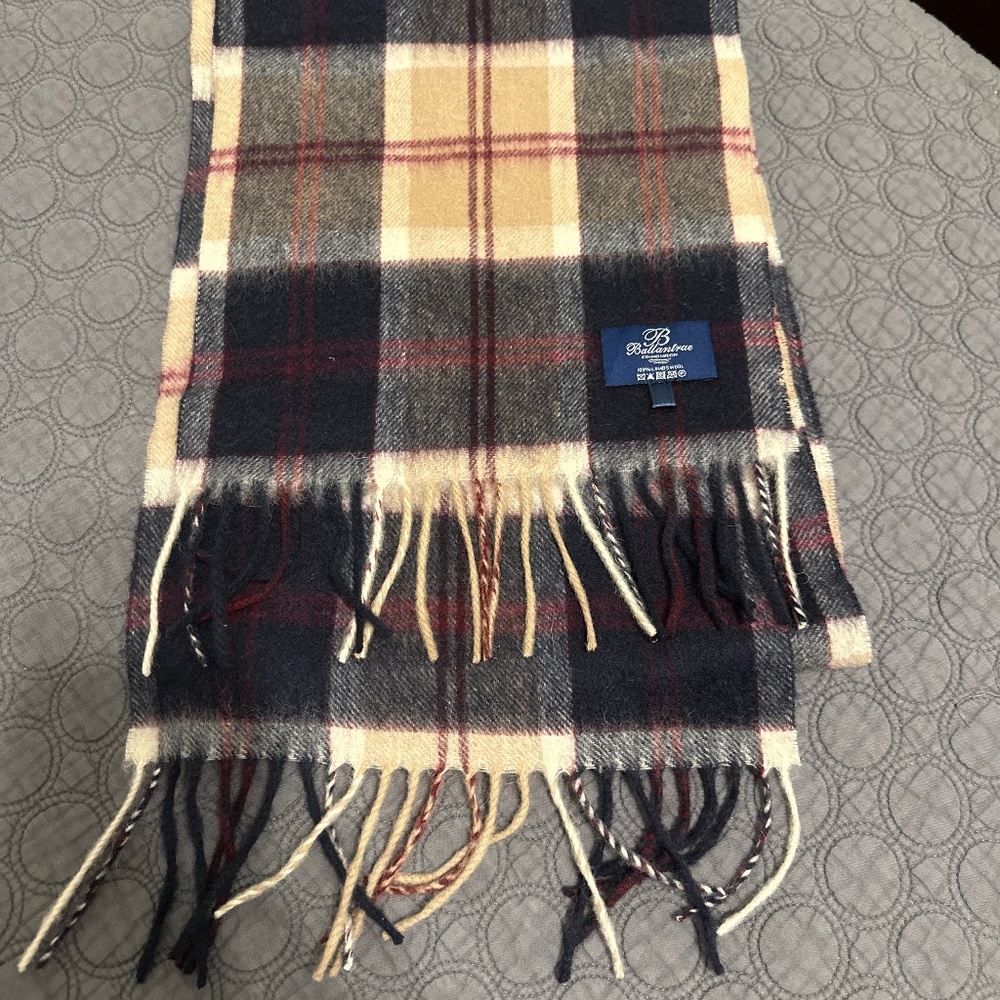 100% Lambs Wool Scarf